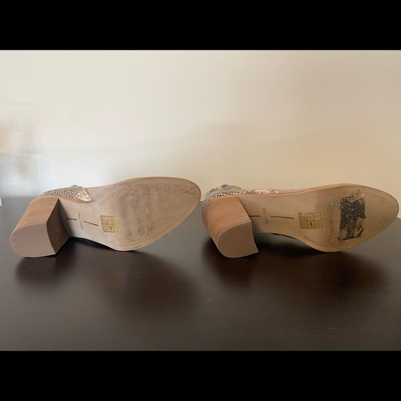 Size 7.5 Dolce Vita Booties - Picture 4 of 6
